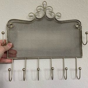 Jewelry wall hanger